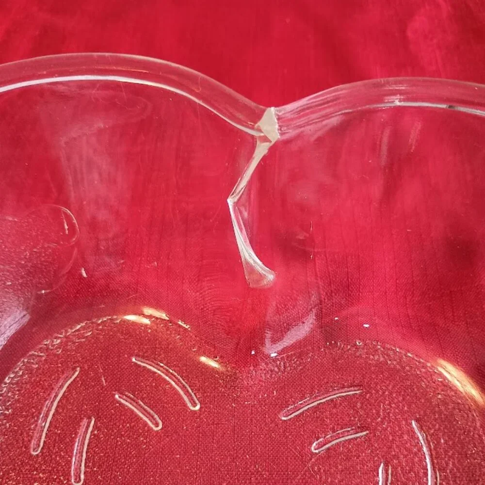 Vintage Safe Bake USA Heart Shaped Bakeware with Cupid Design, 4 Piece Set